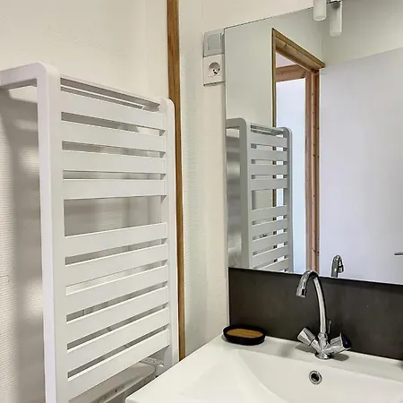 As 50 - Les Bateaux Au Bord De L'eau Ault